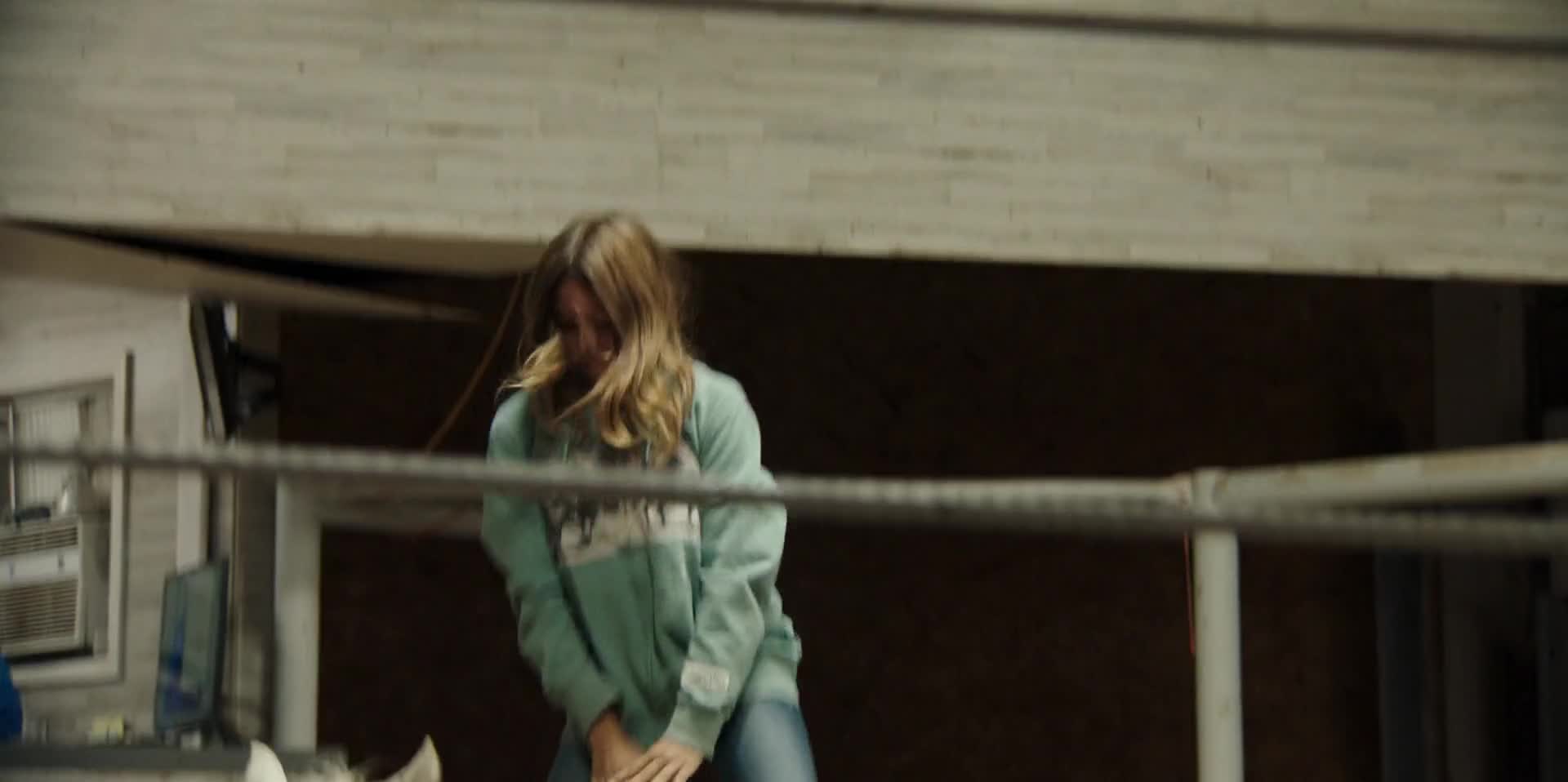 East Of Wall 2025 1080p WEBRip x264 AAC5 1 CZ titulky mp4