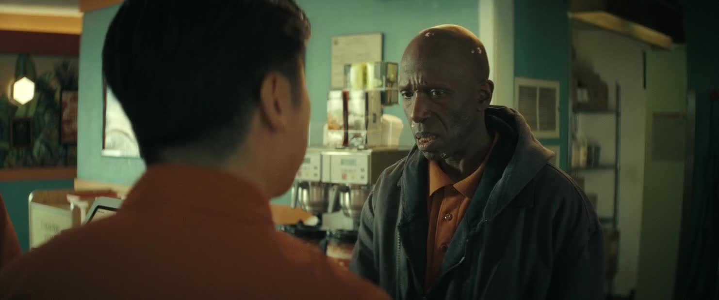 Smoke 2025 S01E05 Size Matters 720p ATVP WEB DL DDP5 1 Atmos H 264 RAWR CZ titulky mkv