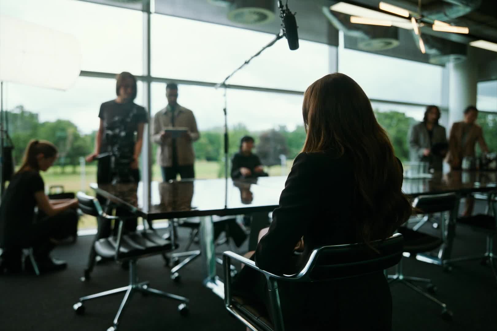 Bugonia 2025 1080p WEBRip x264 AAC5 1 [YTS LT] mp4