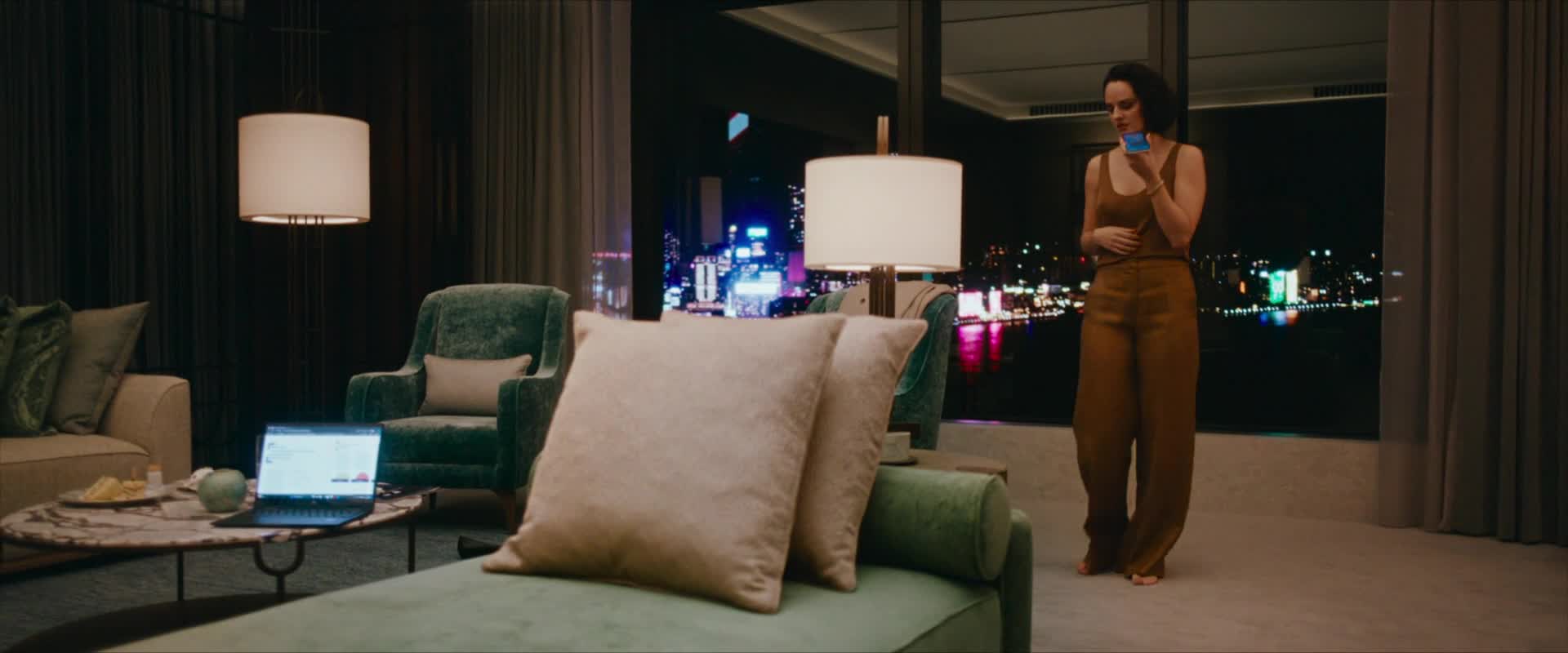 Emmanuelle 2024 1080p WEBRip x264 AAC5 1 CZ titulky mp4