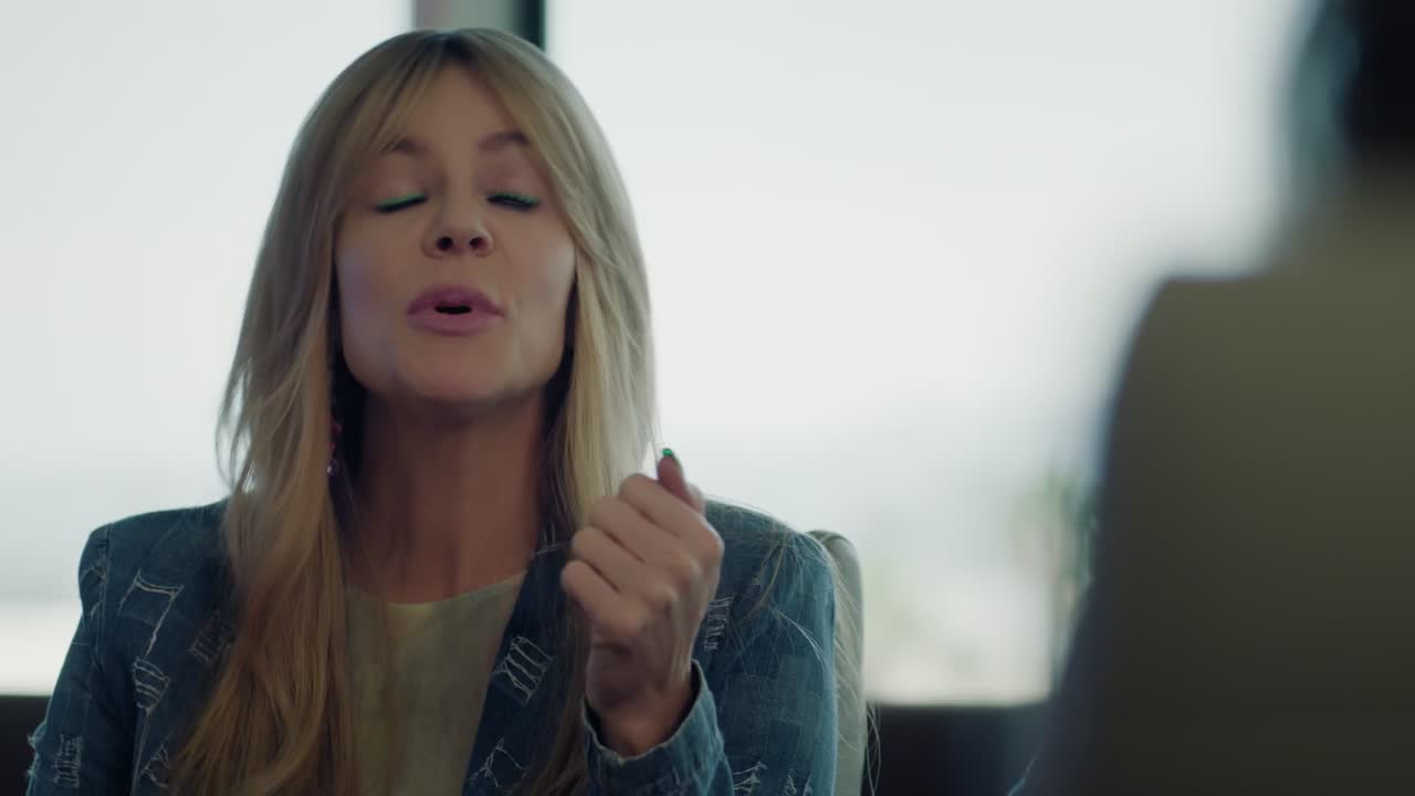 Velký potenciál   High Potential S01E06 720p x265 TiPEX mkv