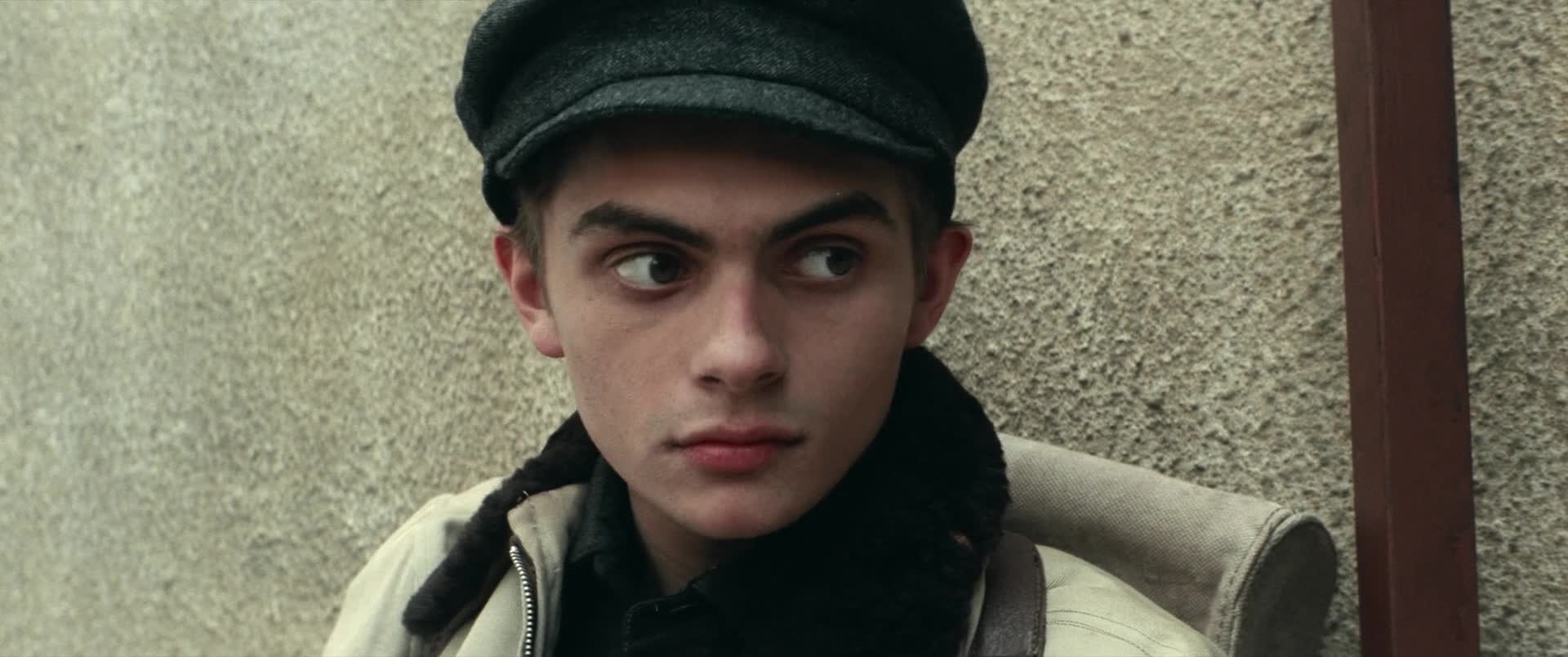 Bílé ptáče   White Bird 2023 1080p BluRay x264 AAC5 1 CZ titulky mp4
