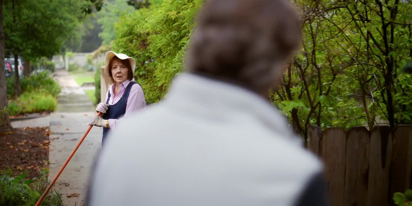 Terapie pravdou   Shrinking S03E01 720P Atvp Web Dl Ddp5 1 Atmos H 264 Flux CZ titulky mkv