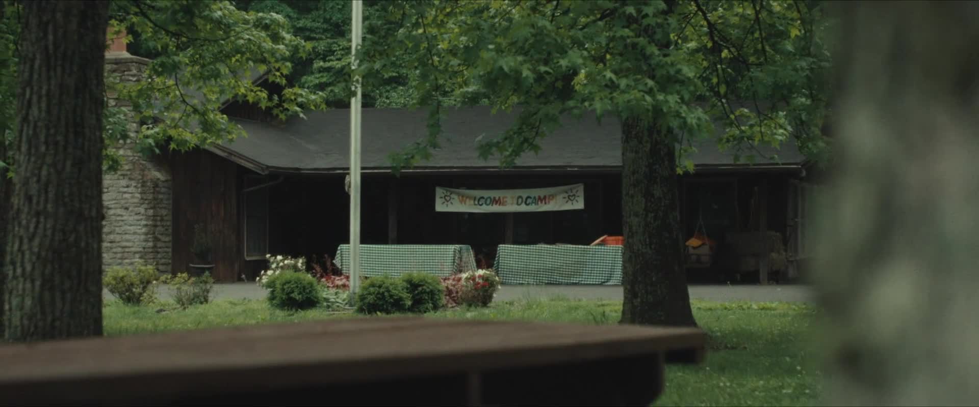 Marshmallow 2025 1080p WEBRip x264 AAC5 1 CZ titulky mp4