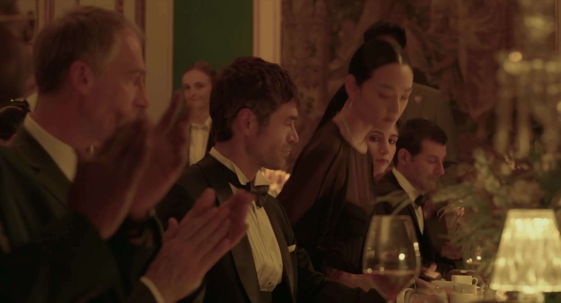 Grand Maison Paris 2024 CZ dabing HD 1080p mkv