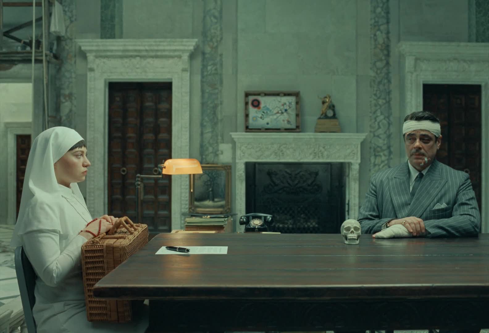 Fénické spiknutí   The Phoenician Scheme 2025 1080p WEBRip x264 AAC5 1 CZ titulky mp4