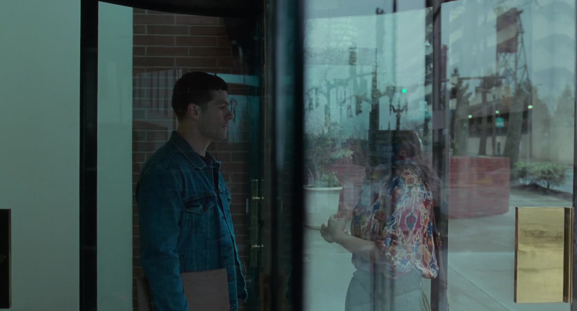 Twinless 2025 1080p WEBRip x264 AAC5 1 [YTS MX] mp4